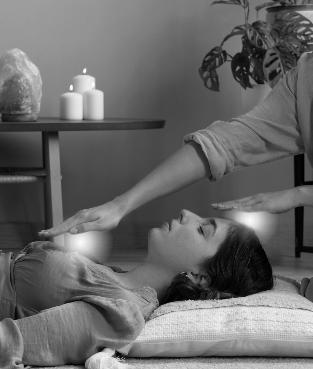 side-view-therapist-helping-woman-with-healing 1